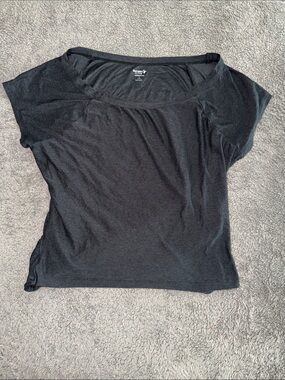 Slate Old Navy Black Short Sleeve Scoop Neck twist back detail Women's Tee